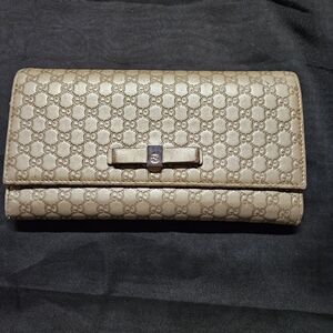 Gucci Gold Guccissima Monogram Wallet